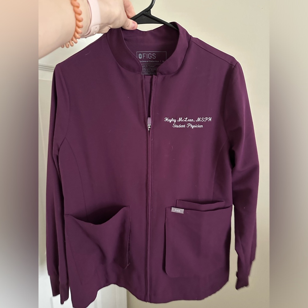 Figs Women's Deep Purple Scrub Jacket Size M